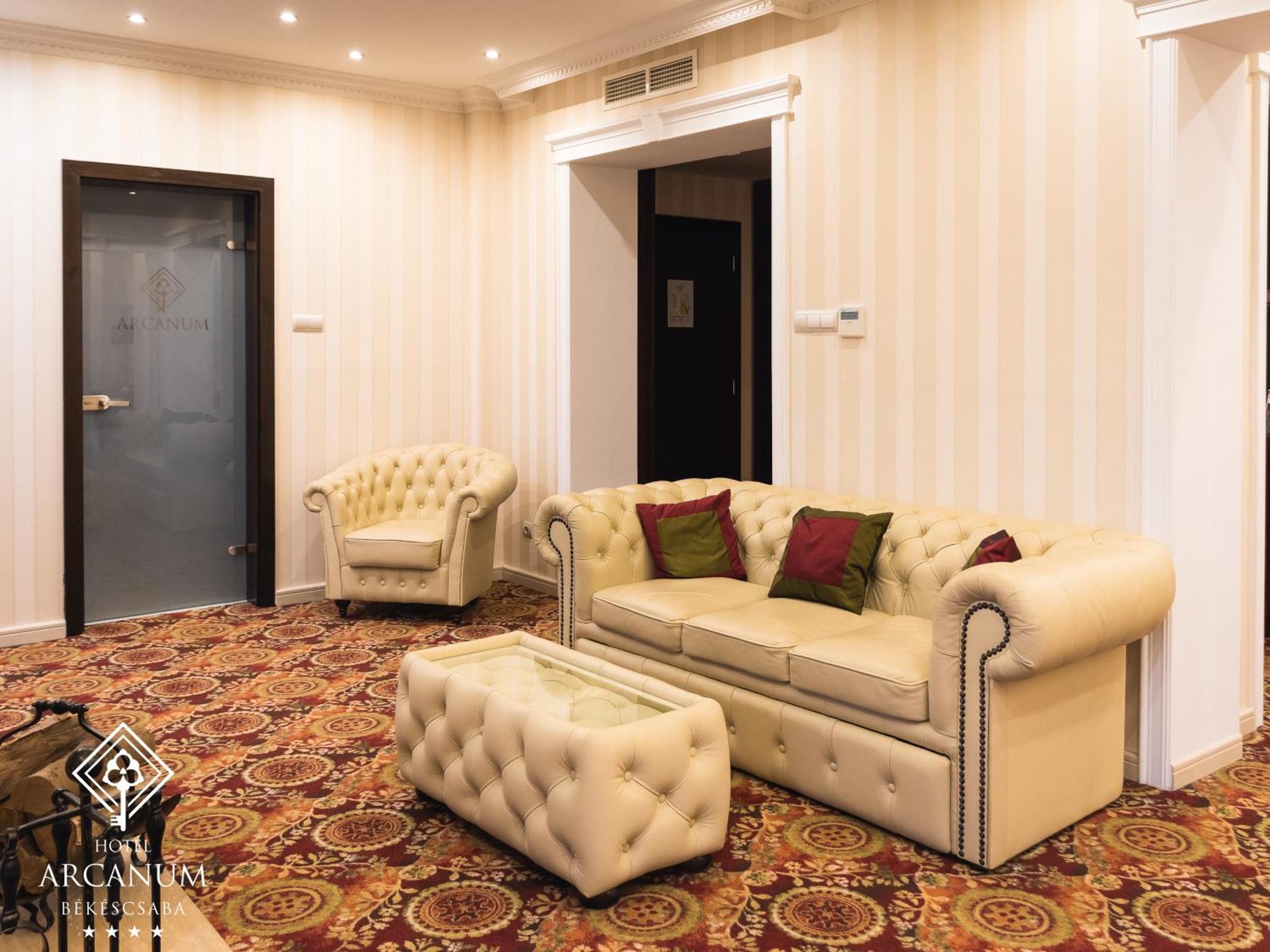 Arcanum Hotel Bekescsaba Exteriér fotografie