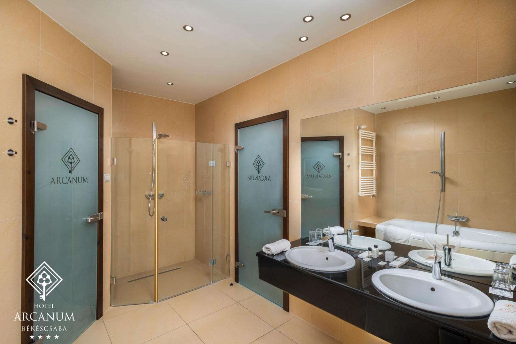 Arcanum Hotel Bekescsaba Exteriér fotografie