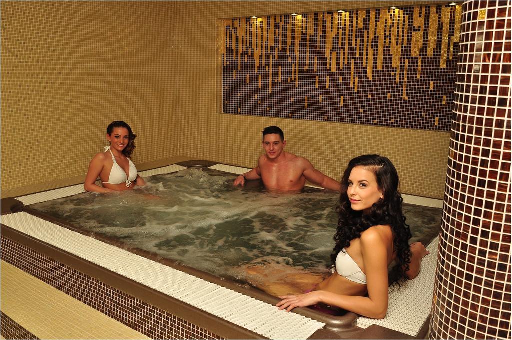Arcanum Hotel Bekescsaba Exteriér fotografie