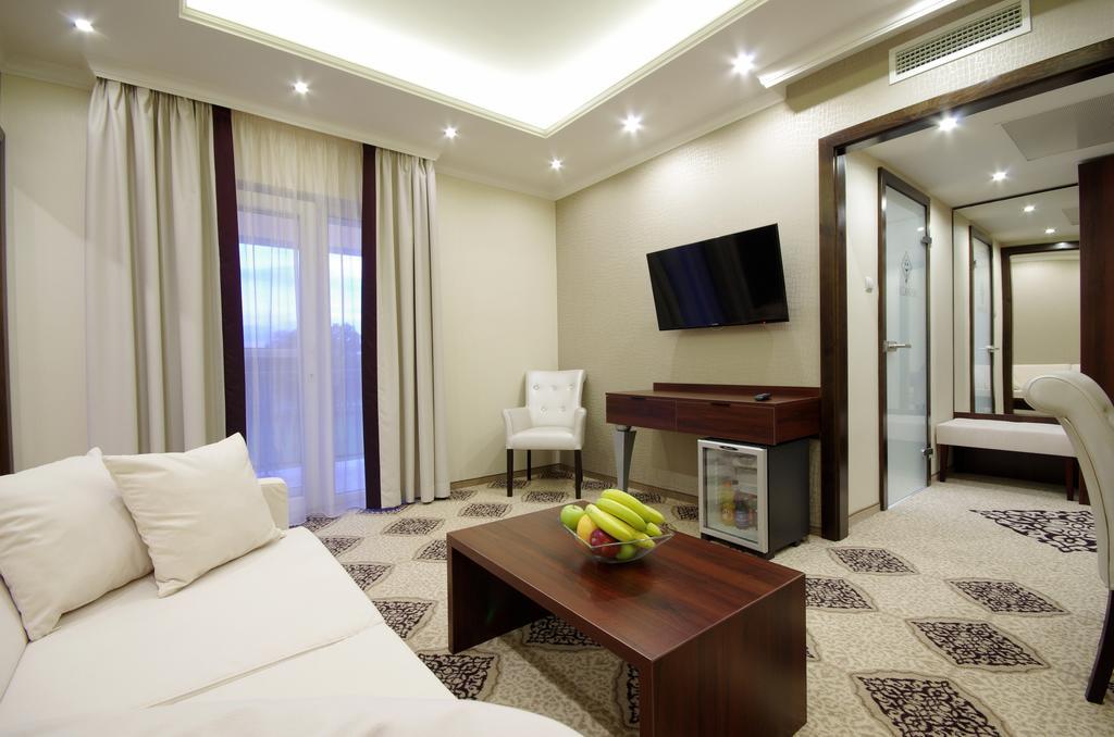 Arcanum Hotel Bekescsaba Pokoj fotografie