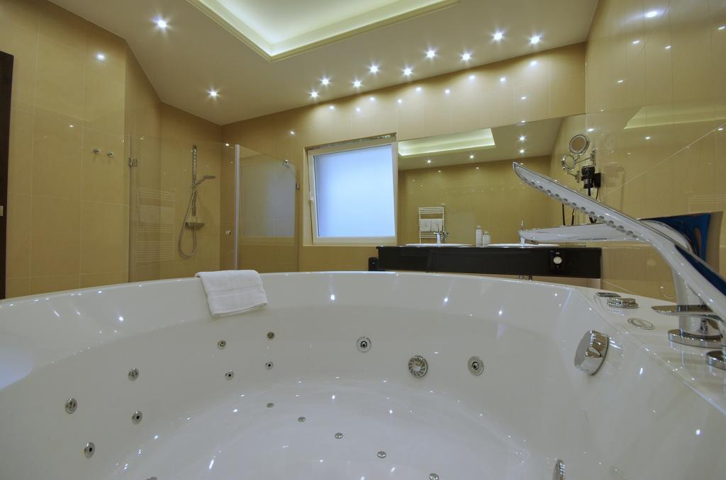 Arcanum Hotel Bekescsaba Pokoj fotografie